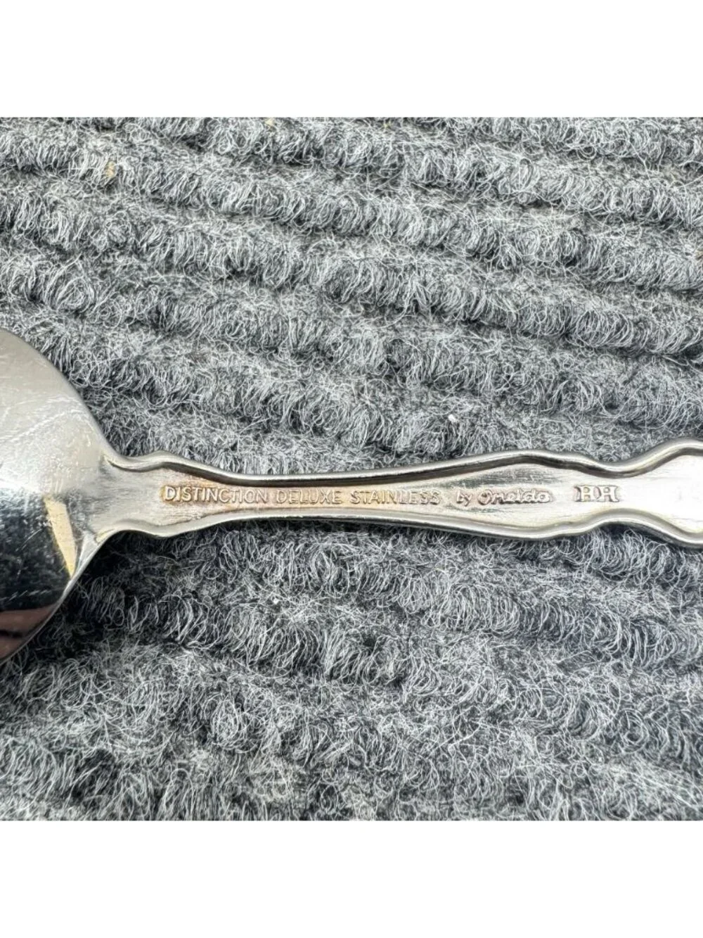 Lot Of 3 Oneida VALERIE Dessert Soup Spoons Tablespoons Distinction Deluxe HH